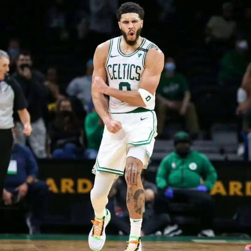 开云体育-塔图姆连续十场比赛得分超过最后时刻胜出，拜仁不断突破！的简单介绍-开云体育