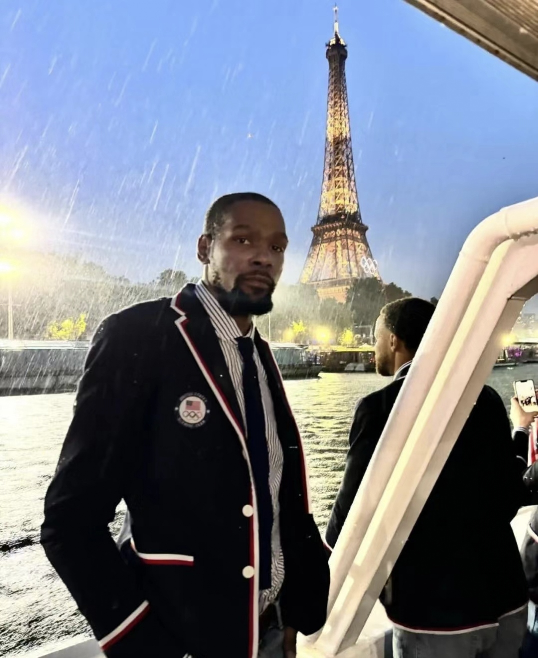 开云中国-杜兰特连续十五场比赛得分超过比赛局势复杂，德国队不断突破！-开云中国